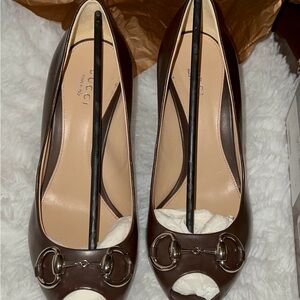 🤎Gucci Brown Leather Peep Toe Pumps🤎